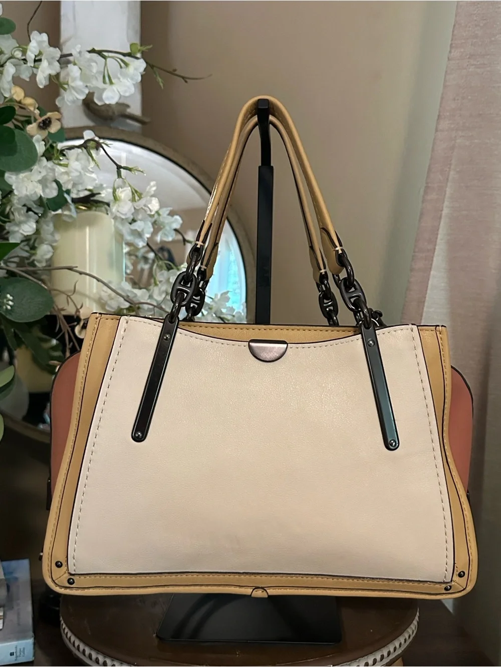 🦋 Coach Dreamer Butterfly Appliqué Leather Satchel 🦋